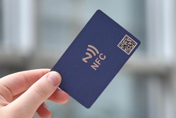 eVisitCard.az ilə Şəxsi Brendinizi Gücləndirin – 5 Effektiv Yol